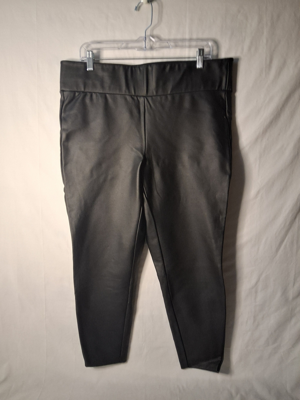torrid Black Faux Leather Capris with High‎ Waist